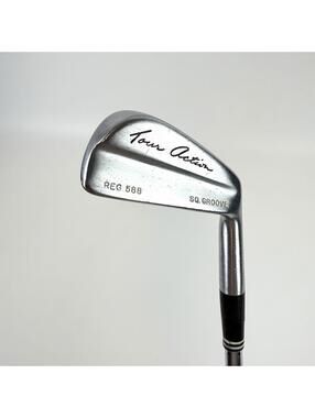Cleveland Tour Action Reg 588 SQ Groove 3 Iron True Temper Dynamic Gold R400 RH
